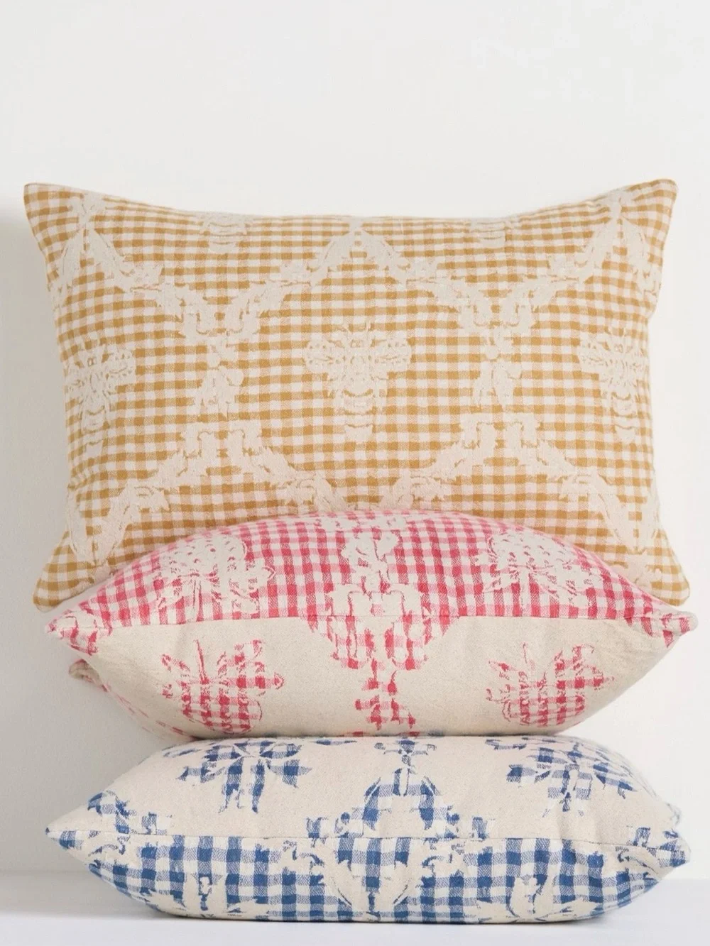Anthropologie 14x20 Pillow Damask Cotton Woven Icon Style Yellow Bee Pattern NWT